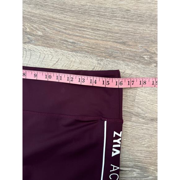 Zyia Purple Cropped Athletic Leggings Size 16-18 - Picture 6 of 8